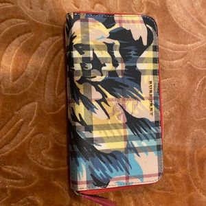 Burberry wallet